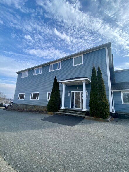 More Photos Of 1 Park Ave, Portsmouth Office For Lease