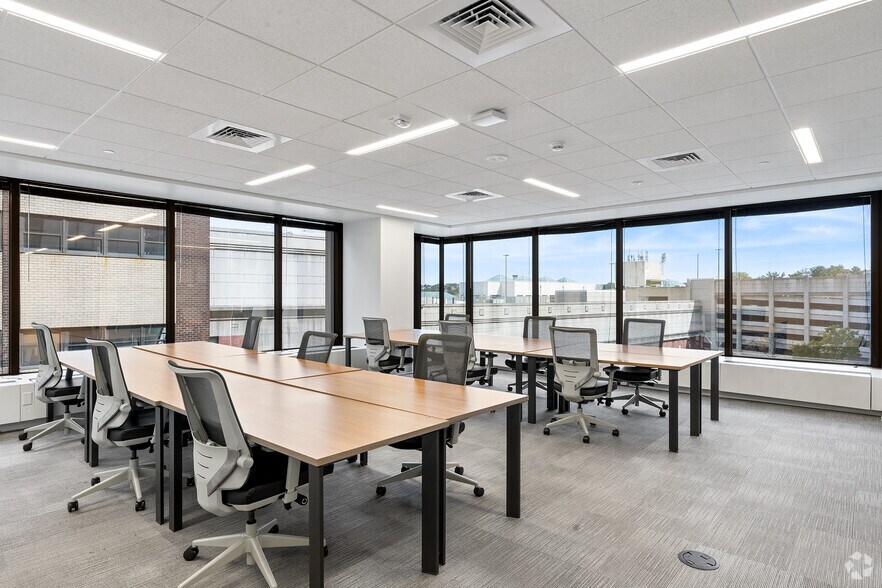 More Photos Of 44 S Broadway, White Plains Coworking Space