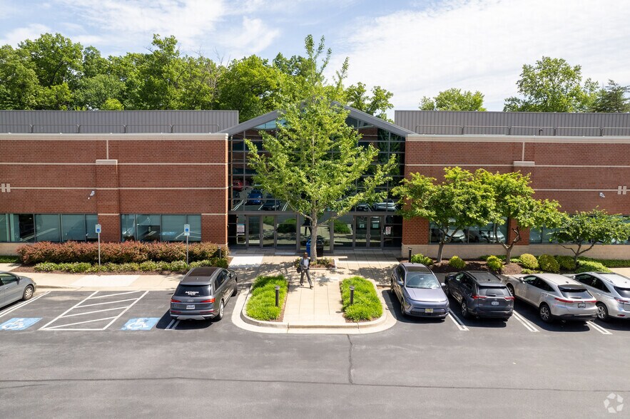 More Photos Of 620 Professional Dr, Gaithersburg Research And Development For Lease