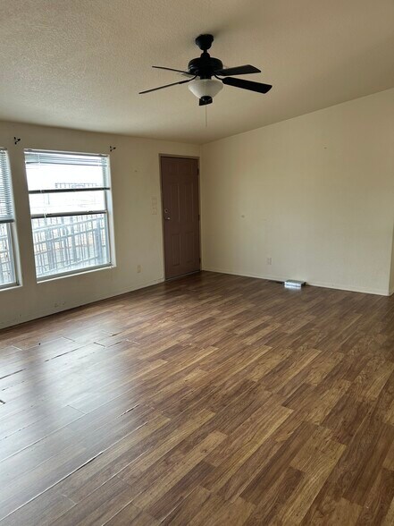 More Photos Of 1328 State Route 89, Chino Valley Office For Sale