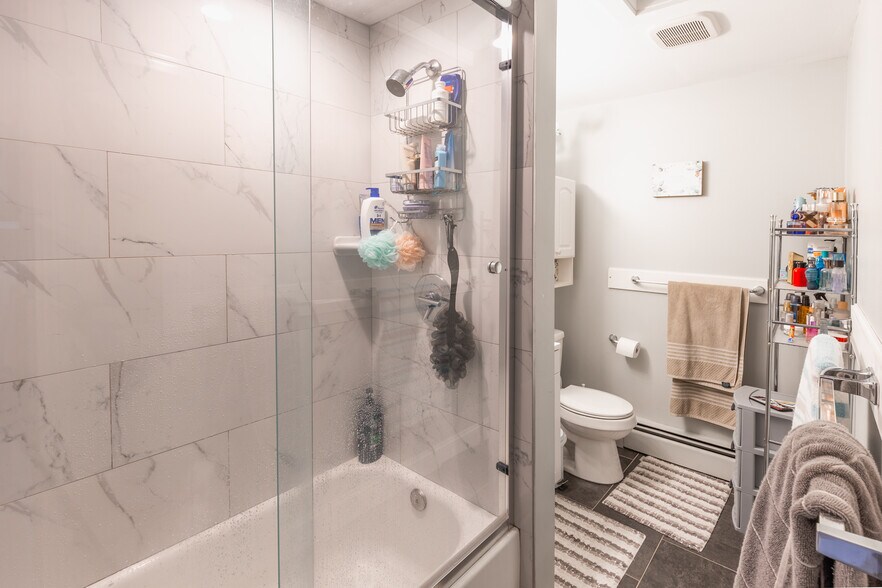 More Photos Of 176-178 Court St, Plymouth Apartments For Sale