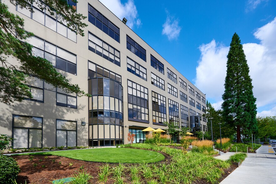 More Photos Of 5100 S Macadam Ave, Portland Office For Lease