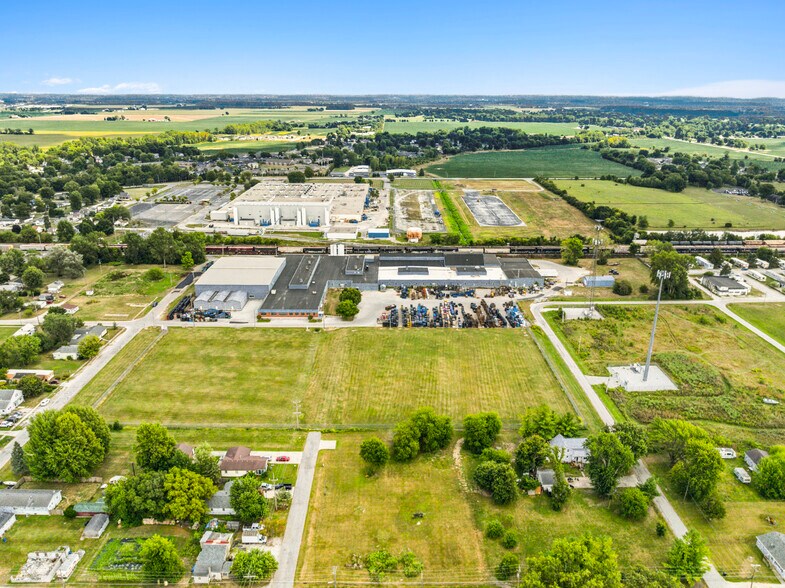 More Photos Of 1150 State St, Fostoria Warehouse For Sale