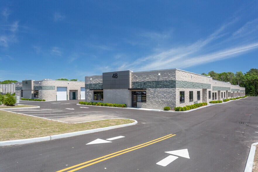 More Photos Of 46-48 Windsor Pl, Central Islip Unknown For Lease