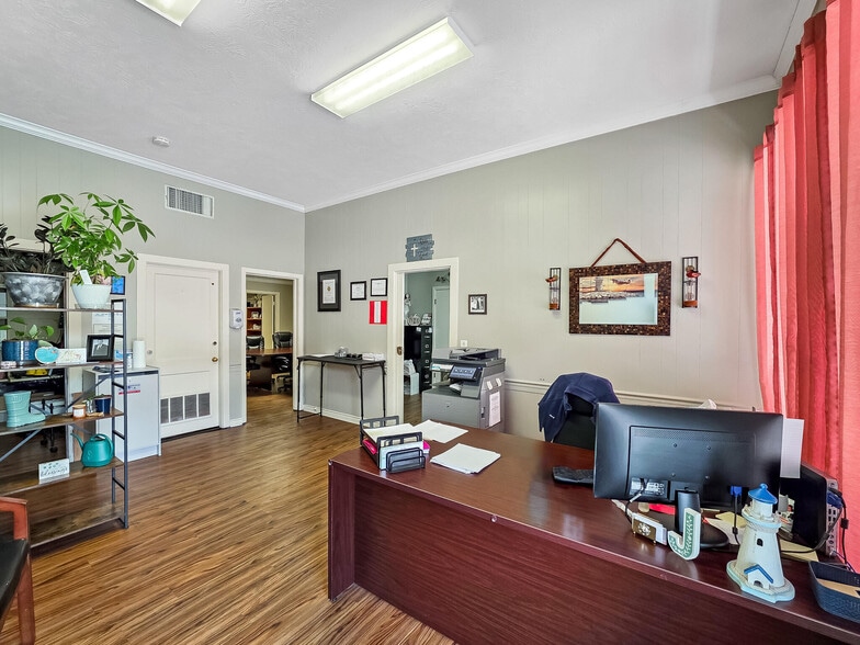 More Photos Of 617 Main St, Liberty Storefront Retail Office For Sale