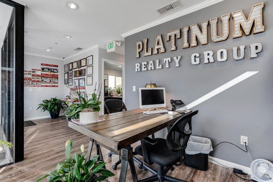 More Photos Of 910 S Glenoaks Blvd, Burbank Storefront Retail Office For Lease