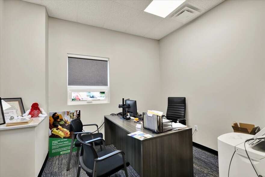 More Photos Of 2745A Leisczs Bridge Rd, Reading Industrial For Sale