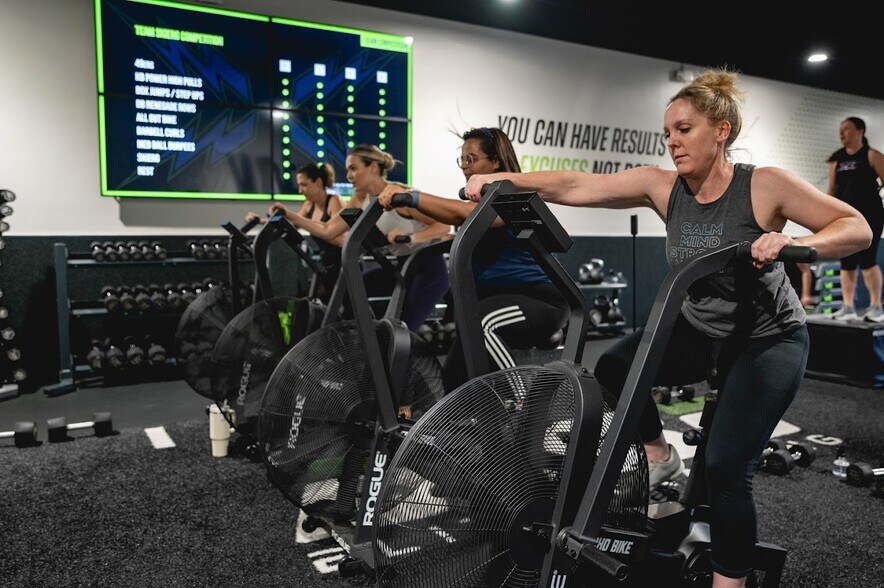 More Photos Of 1007 E Bidwell St, Folsom Storefront For Lease