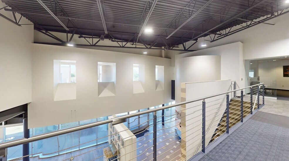 More Photos Of 4323 E Cotton Center Blvd, Phoenix Light Manufacturing For Lease