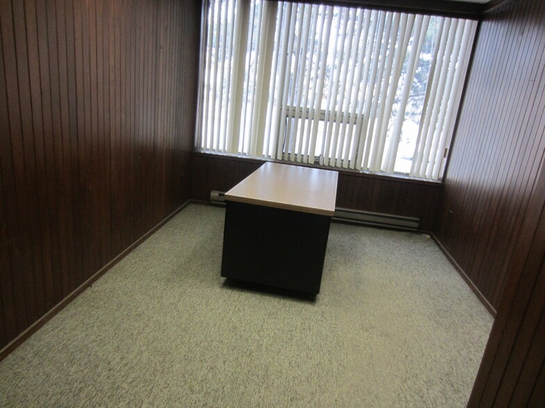 More Photos Of 76 Signet Dr, Toronto Industrial For Sale