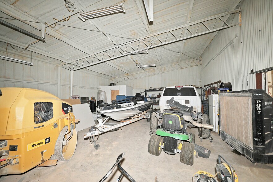 More Photos Of 3101 Givens Ave, Amarillo Warehouse For Sale