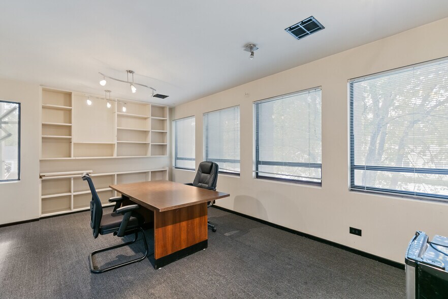 More Photos Of 7000 W 14th Ave, Lakewood Office For Lease