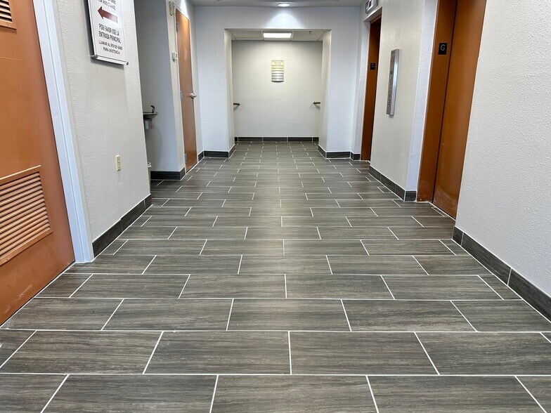 More Photos Of 1810 Murchison Dr, El Paso Medical For Lease