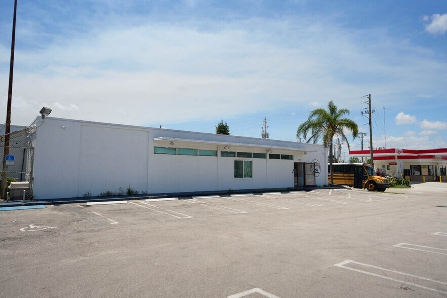 Primary Photo Of 18690 NW 2nd Ave, Miami Medical For Lease