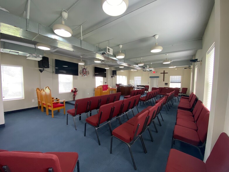 More Photos Of 416 River Rd, Quantico Office For Sale