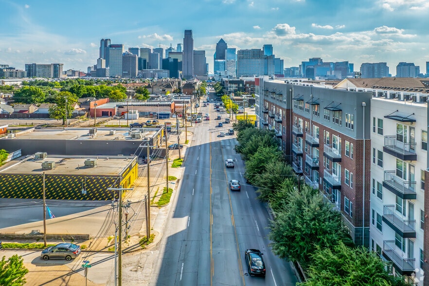 More Photos Of 3516 Ross Ave, Dallas Freestanding For Lease