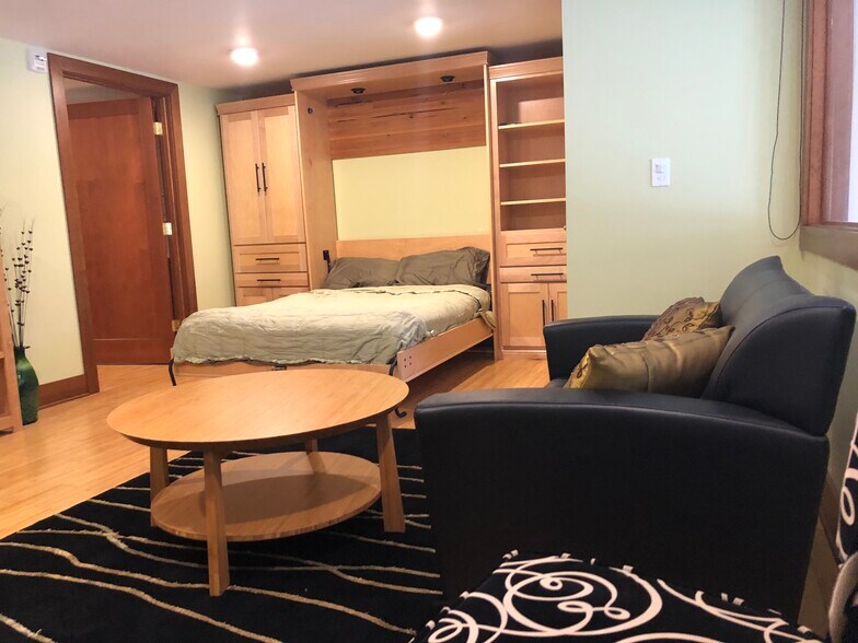 More Photos Of 81 S Main St, Seattle Storefront Retail Office For Lease