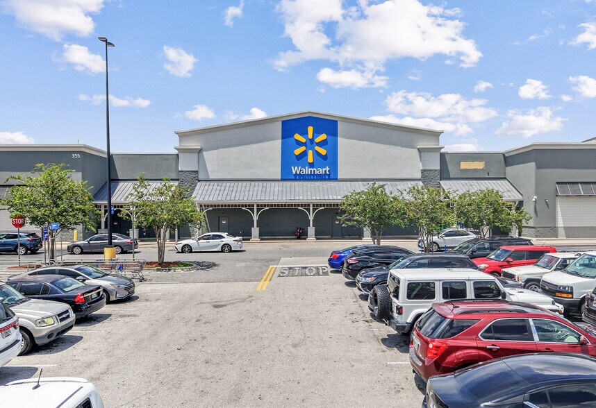 Primary Photo Of 305-399 Cypress Gardens Blvd, Winter Haven Unknown For Lease