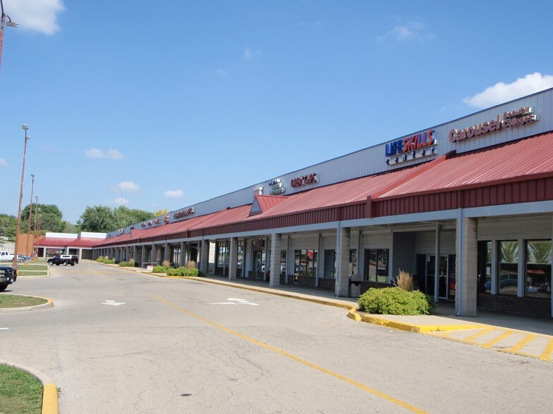 More Photos Of 415-659 S Breiel Blvd, Middletown Storefront For Lease