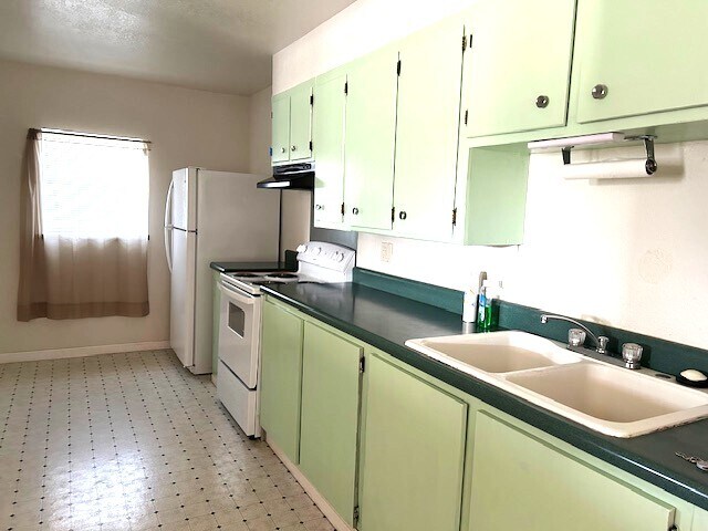 More Photos Of 3000 N Cardinal Rd, Azle Apartments For Sale