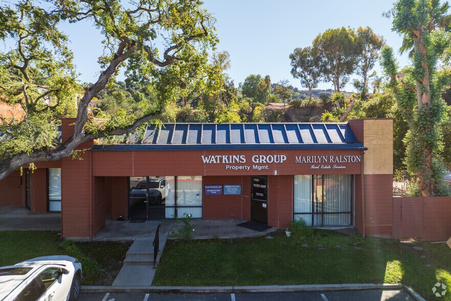 More Photos Of 1100-1160 E Route 66, Glendora Office For Lease