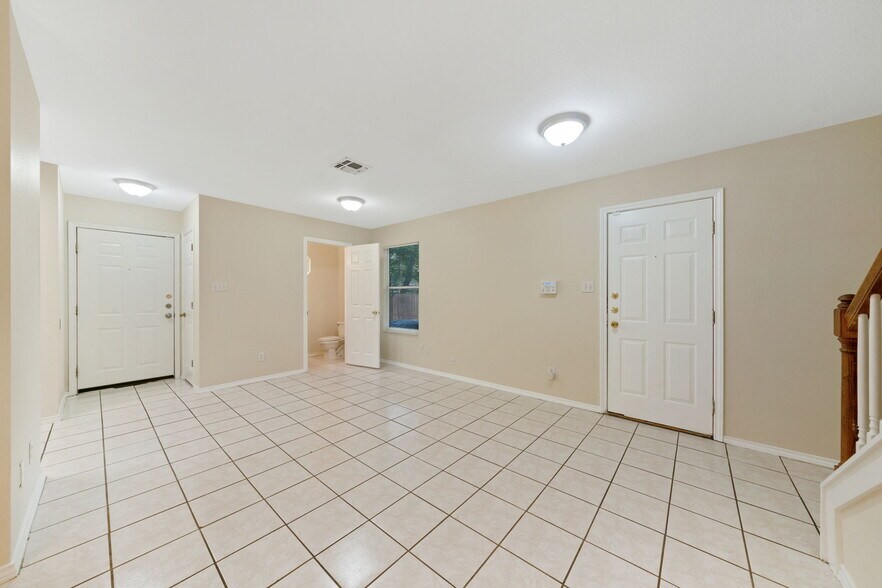 More Photos Of 414 Cupples Rd, San Antonio Apartments For Sale