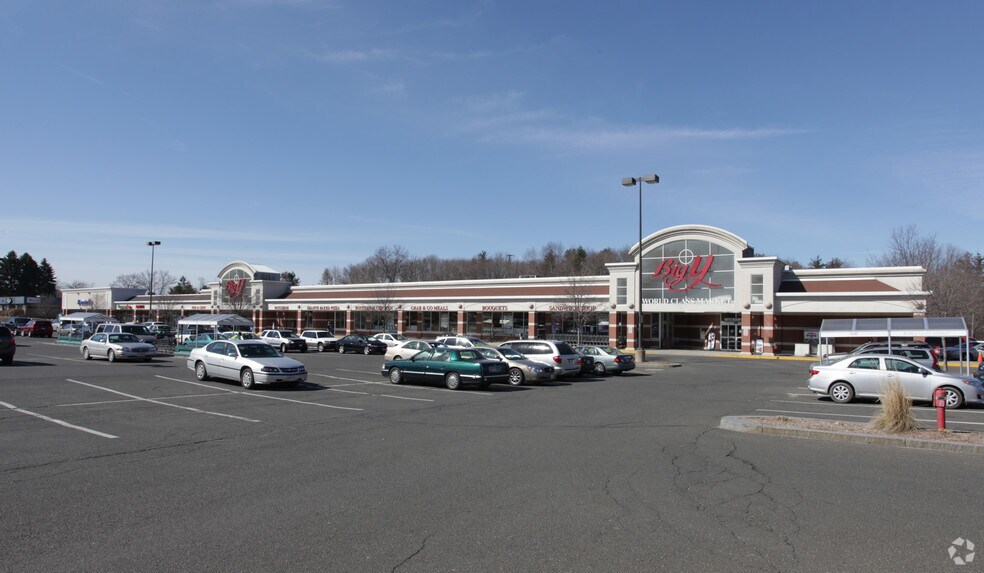 More Photos Of 181 University Dr, Amherst General Retail For Lease