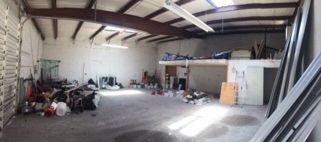 More Photos Of 860 S River Rd, Englewood Warehouse For Lease
