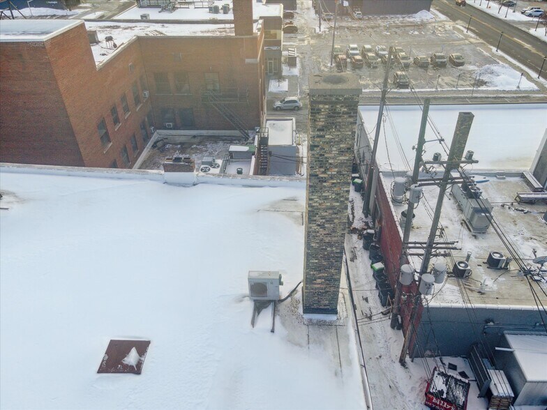 More Photos Of 711 Washington Ave, Bay City Medical For Sale