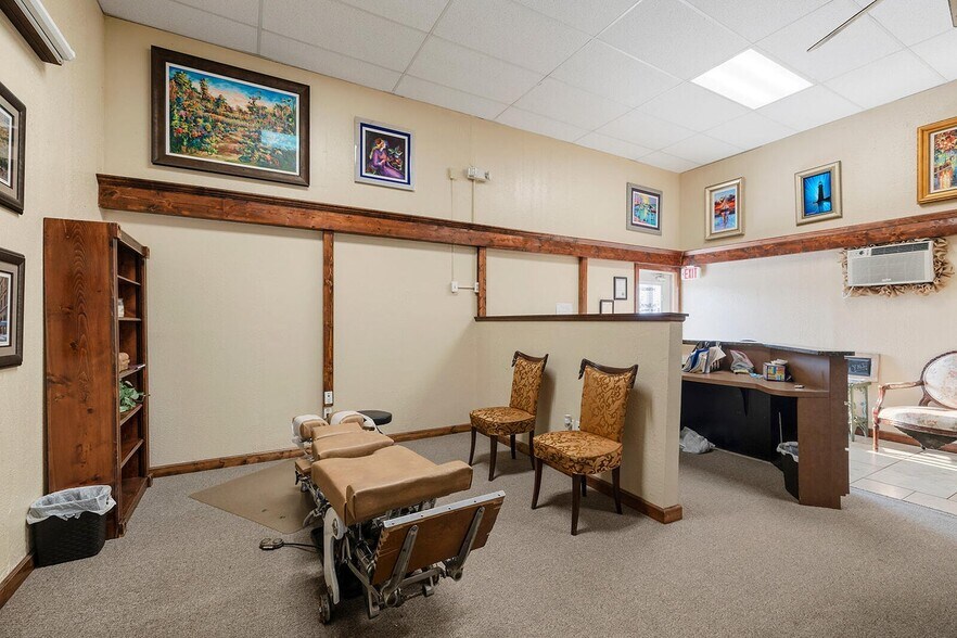 More Photos Of 1302 Shull St, Ava Medical For Sale