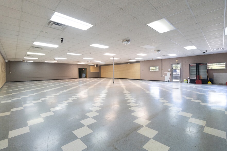 More Photos Of 90 Stonecoal Rd, Horner Freestanding For Lease