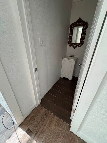 More Photos Of 122 W Washington Ave, Harlingen Apartments For Sale