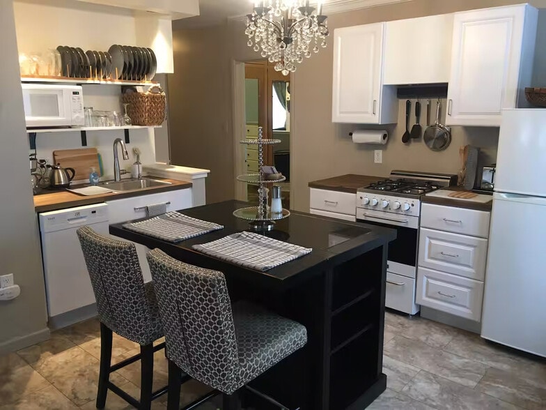 More Photos Of 856 E Carter St, Pocatello Apartments For Sale