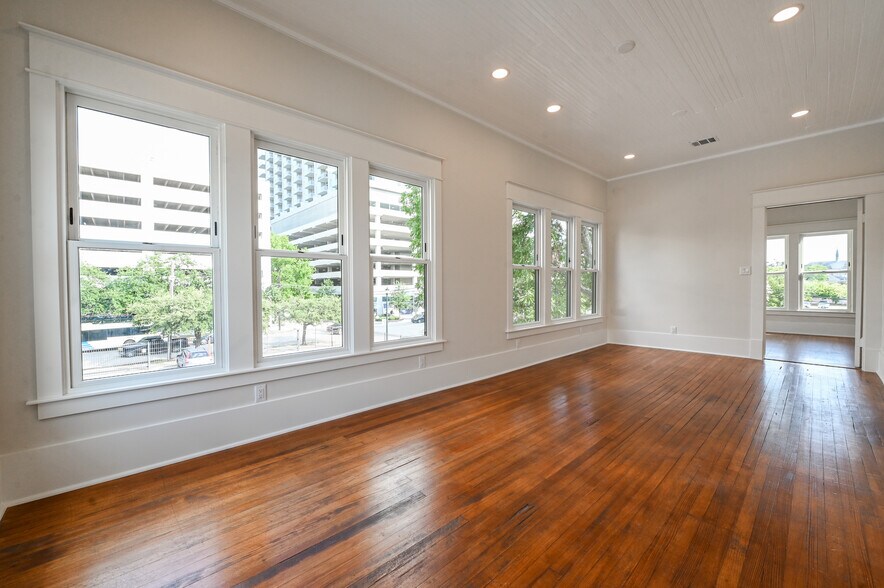 More Photos Of 811 Stuart St, Houston Loft Creative Space For Lease