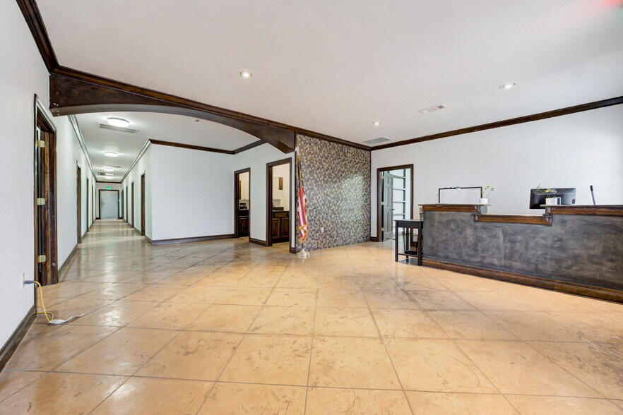 More Photos Of 11575 S Western Ave, Edmond Office For Sale