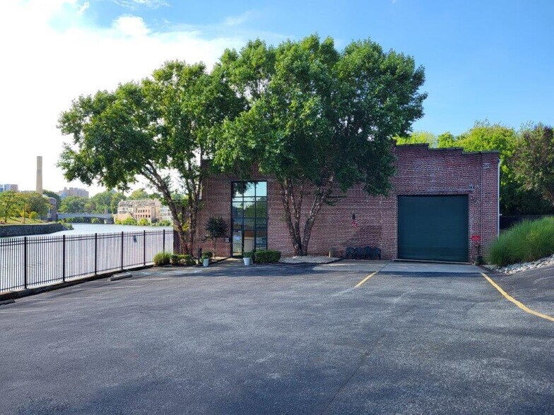 More Photos Of 1601 N Jessup St, Wilmington Manufacturing For Lease