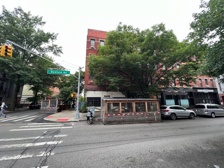More Photos Of 124 Bedford Ave, Brooklyn Multifamily For Sale