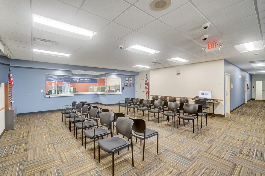 More Photos Of 2025 E 4th St, Lima Light Manufacturing For Lease