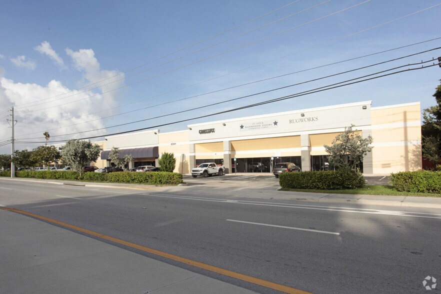 More Photos Of 2201 N Andrews Ave, Pompano Beach Showroom For Lease