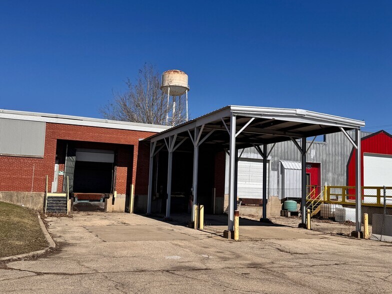 More Photos Of 525 Elm Pl, Princeton Manufacturing For Sale