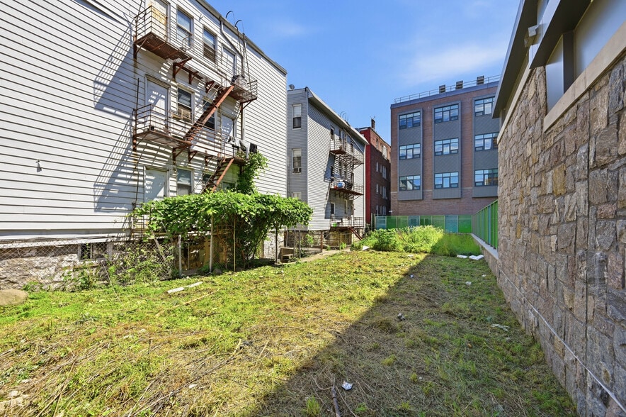 More Photos Of 12 Radford St, Yonkers Apartments For Sale