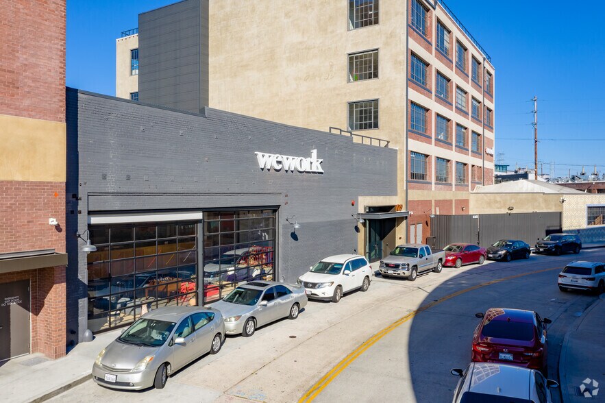 More Photos Of 1019 E 4th Pl, Los Angeles Loft Creative Space For Lease
