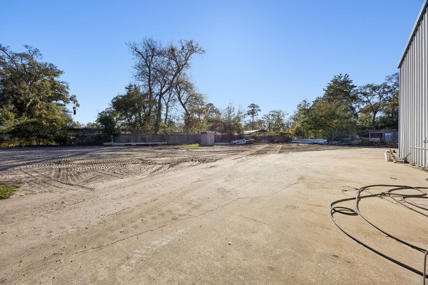 More Photos Of 142 Big a Way, Saint Marys Industrial For Sale