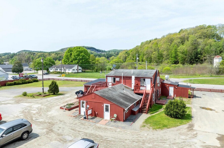 More Photos Of 379 Lower Pln, Bradford Hotel For Sale