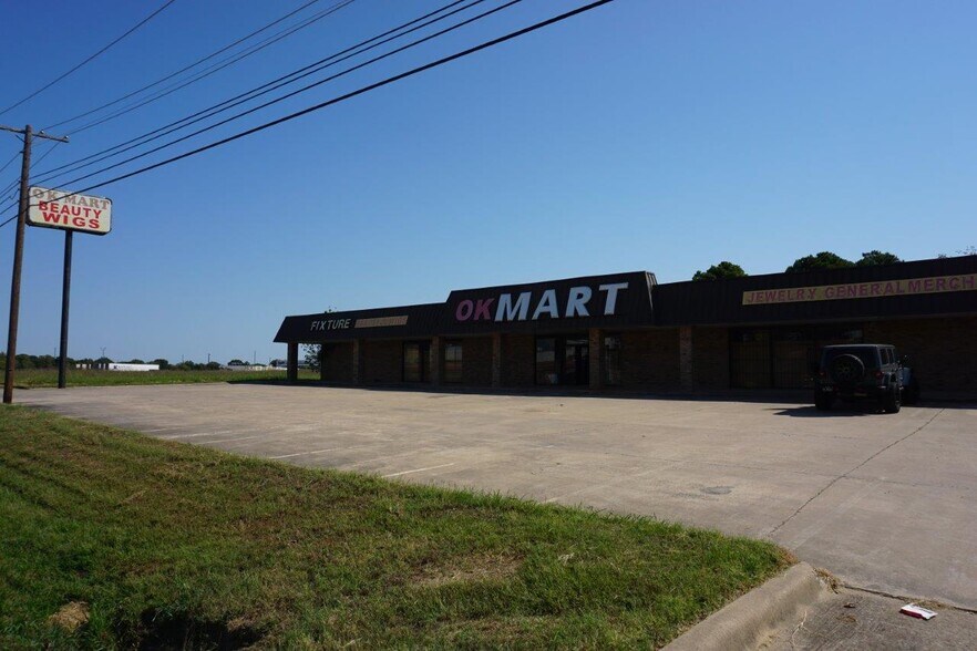 More Photos Of 804 Shannon Rd E, Sulphur Springs Freestanding For Sale