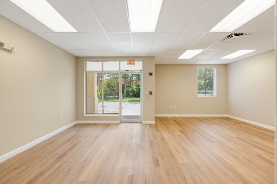 More Photos Of 3449 Technology Dr, North Venice Manufacturing For Lease