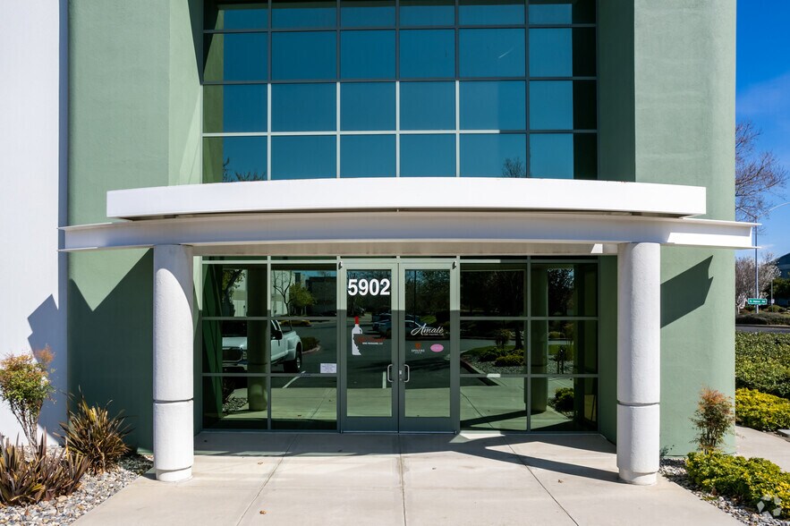 More Photos Of 5902-5948 Las Positas Rd, Livermore Warehouse For Sale