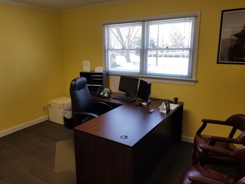More Photos Of 1112 E Ash St, Goldsboro Office For Sale