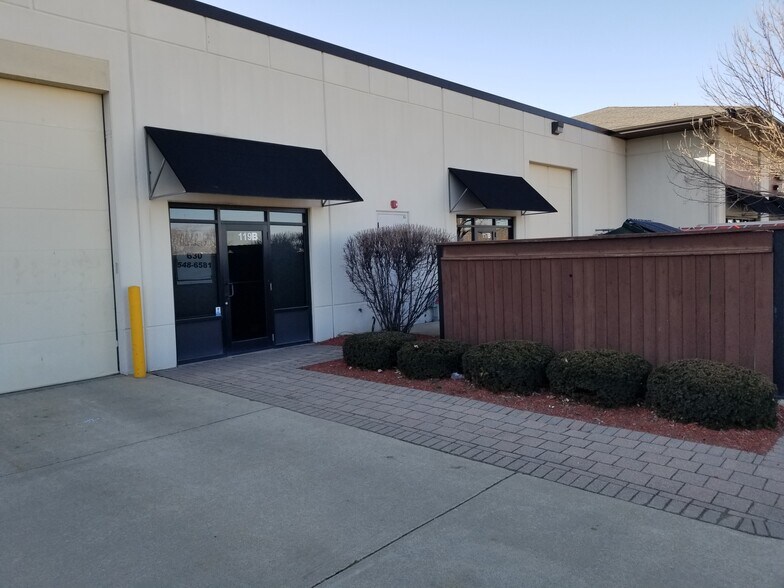 More Photos Of 13717 S Route 30, Plainfield Flex For Lease
