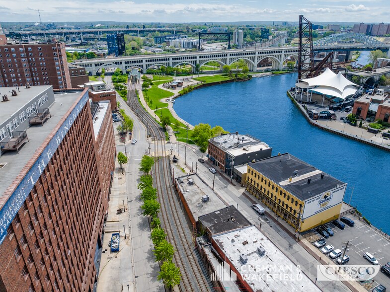 More Photos Of 1313 Old River Rd, Cleveland Freestanding For Lease